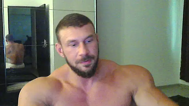 muscularkevin online show from September 11, 2025, 1:22 pm