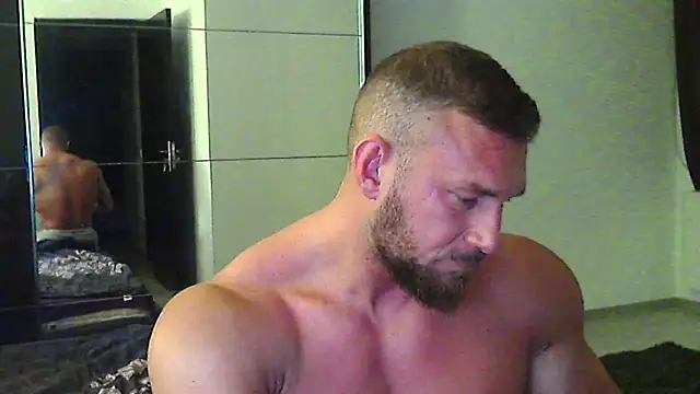 Snapshot of muscularkevin chatting on May 21, 2026, 3:26 am muscularkevin online show from May 21, 2026, 3:26 am