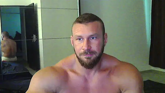 Snapshot of muscularkevin chatting on June 18, 2026, 1:27 pm muscularkevin online show from June 18, 2026, 1:27 pm