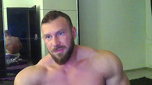 muscularkevin online show from May 3, 2026, 3:33 am