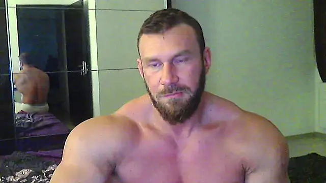 Snapshot of muscularkevin chatting on May 18, 2026, 3:50 am muscularkevin online show from May 18, 2026, 3:50 am
