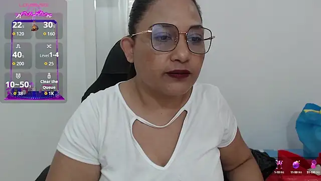 Katha Marck online show from October 2, 2025, 12:41 pm