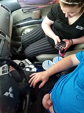 Hotredheadandtoungelasher online show from March 1, 2026, 4:51 pm