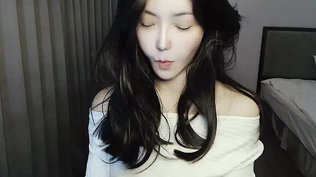 Snapshot of TBgril chatting on February 14, 2026, 11:54 am TBgril online show from February 14, 2026, 11:54 am