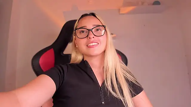 Irisweet  online show from March 21, 2025, 12:18 am