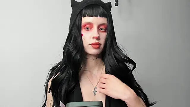 FlowerOfSin2001 online show from March 12, 2025, 6:43 pm