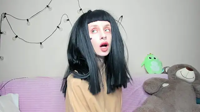 FlowerOfSin2001 online show from September 21, 2025, 4:34 pm