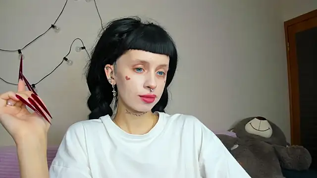 FlowerOfSin2001 online show from September 12, 2025, 12:49 pm