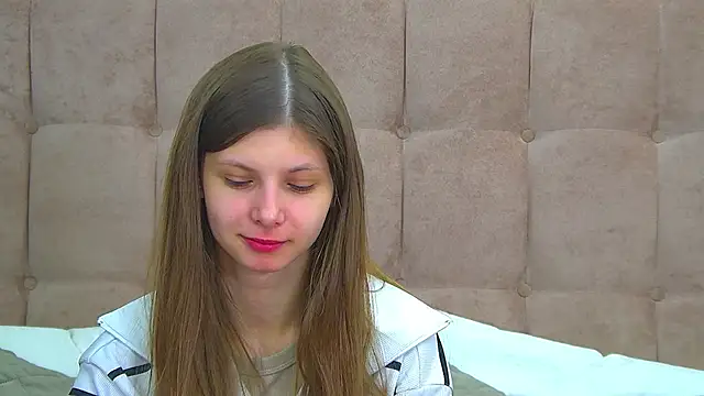 AudreyBarlow online show from March 15, 2026, 7:04 am