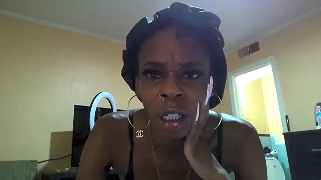 Snapshot of Jasmine_FullsShine chatting on August 2, 2026, 6:16 pm Jasmine FullsShine online show from August 2, 2026, 6:16 pm