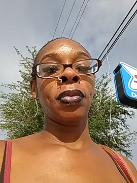 Snapshot of Jasmine_FullsShine chatting on July 25, 2026, 11:33 pm Jasmine FullsShine online show from July 25, 2026, 11:33 pm