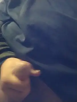 Snapshot of 29liquid1989 chatting on December 21, 2024, 8:39 am 29liquid1989 online show from December 21, 2024, 8:39 am