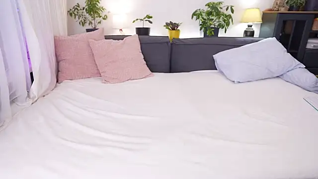 Snapshot of Lily_minx chatting on March 6, 2026, 3:56 am Lily minx online show from March 6, 2026, 3:56 am