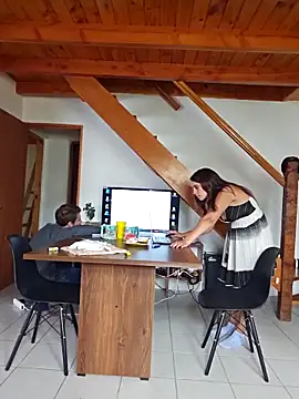 Elnonoykeila77 online show from February 19, 2025, 4:55 pm