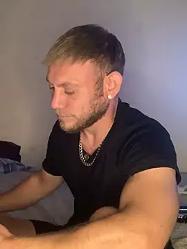 Weestud94 online show from June 5, 2026, 10:32 am