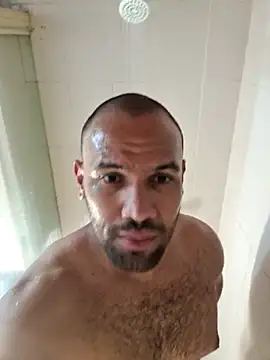 anthonylatynxd online show from April 22, 2026, 7:09 pm