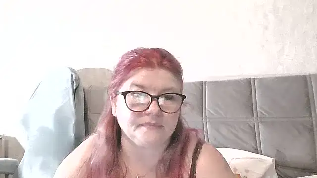 Diana 49 online show from June 9, 2026, 8:21 pm