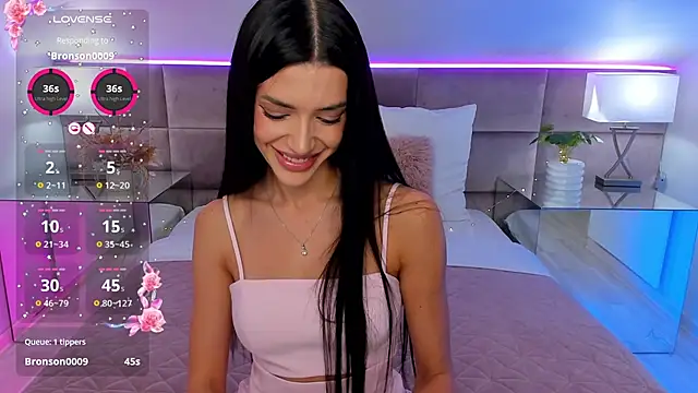 JasmiLyn online show from September 27, 2025, 5:24 am