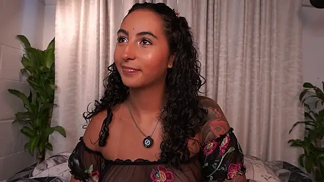 Snapshot of agatha_collins_ chatting on March 18, 2026, 6:31 pm agatha collins online show from March 18, 2026, 6:31 pm