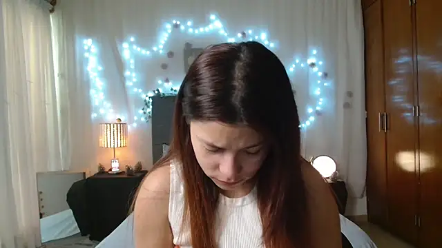 Snapshot of 3littleschoolteens chatting on February 25, 2026, 5:57 pm 3littleschoolteens online show from February 25, 2026, 5:57 pm