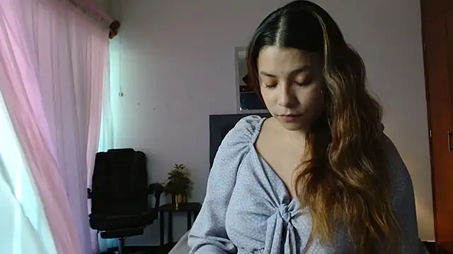 Snapshot of 3littleschoolteens chatting on July 26, 2026, 12:28 am 3littleschoolteens online show from July 26, 2026, 12:28 am