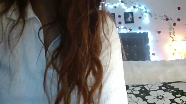 Snapshot of 3littleschoolteens chatting on February 15, 2026, 1:28 am 3littleschoolteens online show from February 15, 2026, 1:28 am