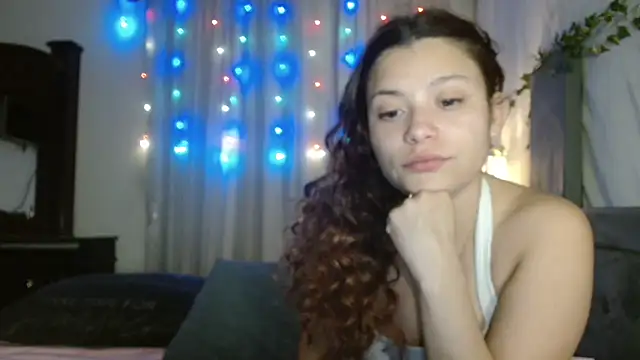 Snapshot of 3littleschoolteens chatting on March 1, 2026, 8:03 am 3littleschoolteens online show from March 1, 2026, 8:03 am