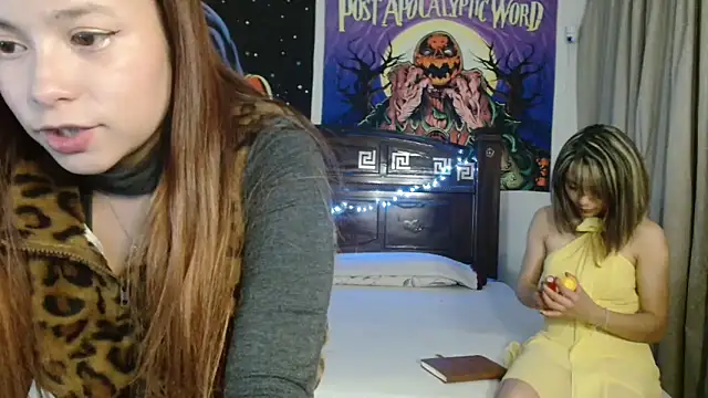 Snapshot of 3littleschoolteens chatting on March 3, 2026, 3:57 am 3littleschoolteens online show from March 3, 2026, 3:57 am