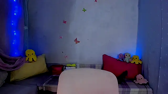 LickLizzy online show from September 18, 2025, 12:02 am