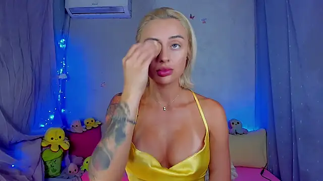 LickLizzy online show from July 28, 2026, 8:23 pm