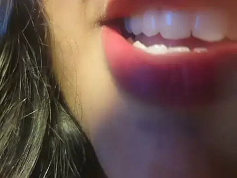 Savithri9 online show from September 18, 2025, 2:20 pm