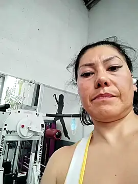 Snapshot of LaInsaciableIntensa chatting on February 21, 2026, 5:04 pm LaInsaciableIntensa online show from February 21, 2026, 5:04 pm