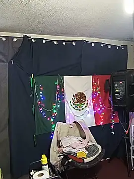 LaInsaciableIntensa online show from June 10, 2026, 1:07 am