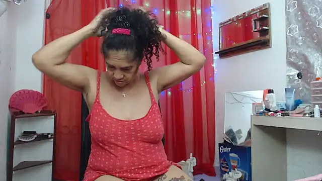 heyline milf online show from May 4, 2026, 7:28 pm