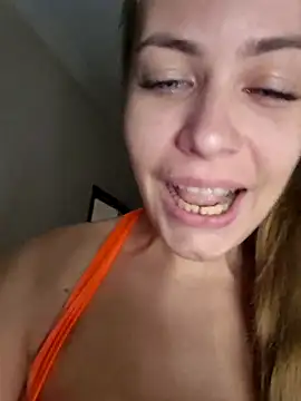 Keli Jessi online show from November 22, 2025, 6:18 pm