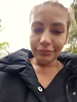 Keli Jessi online show from October 6, 2025, 1:12 pm