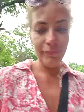Keli Jessi online show from June 26, 2026, 4:02 pm