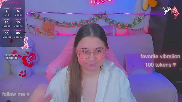 Lolisuccub online show from September 12, 2025, 5:56 pm