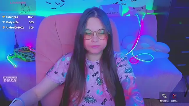 Lolisuccub online show from May 6, 2026, 4:33 pm