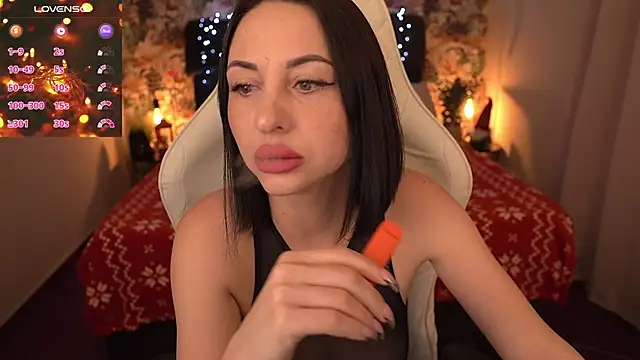 KristiiMax online show from December 24, 2024, 6:28 pm