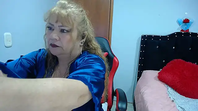 Ursulawhite69 online show from January 17, 2026, 5:00 am