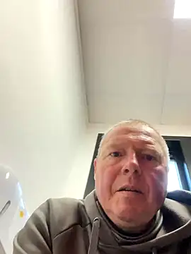 boilinghot123 online show from October 12, 2025, 7:32 am