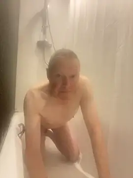 boilinghot123 online show from November 18, 2025, 5:27 pm