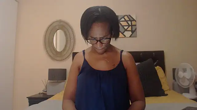 Creamyass22 online show from February 26, 2025, 5:10 pm