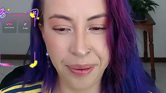 charlottezoe15 online show from September 29, 2025, 7:08 pm