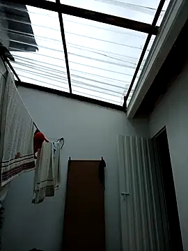 LunaZambrano online show from October 11, 2025, 2:51 pm