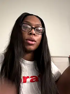 CandyLuxxxx online show from October 5, 2025, 10:50 am