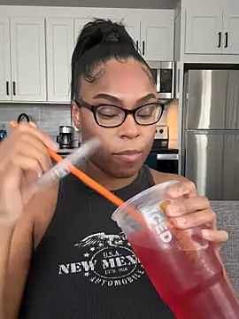 CandyLuxxxx online show from September 17, 2025, 7:38 pm