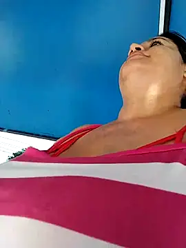 keilymadam online show from September 25, 2025, 12:44 pm