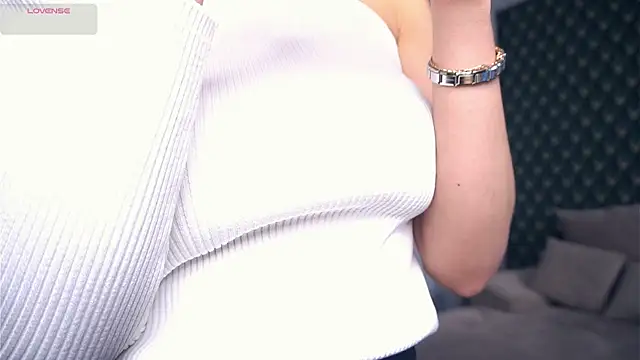 AmmyScotch online show from January 7, 2026, 4:28 am